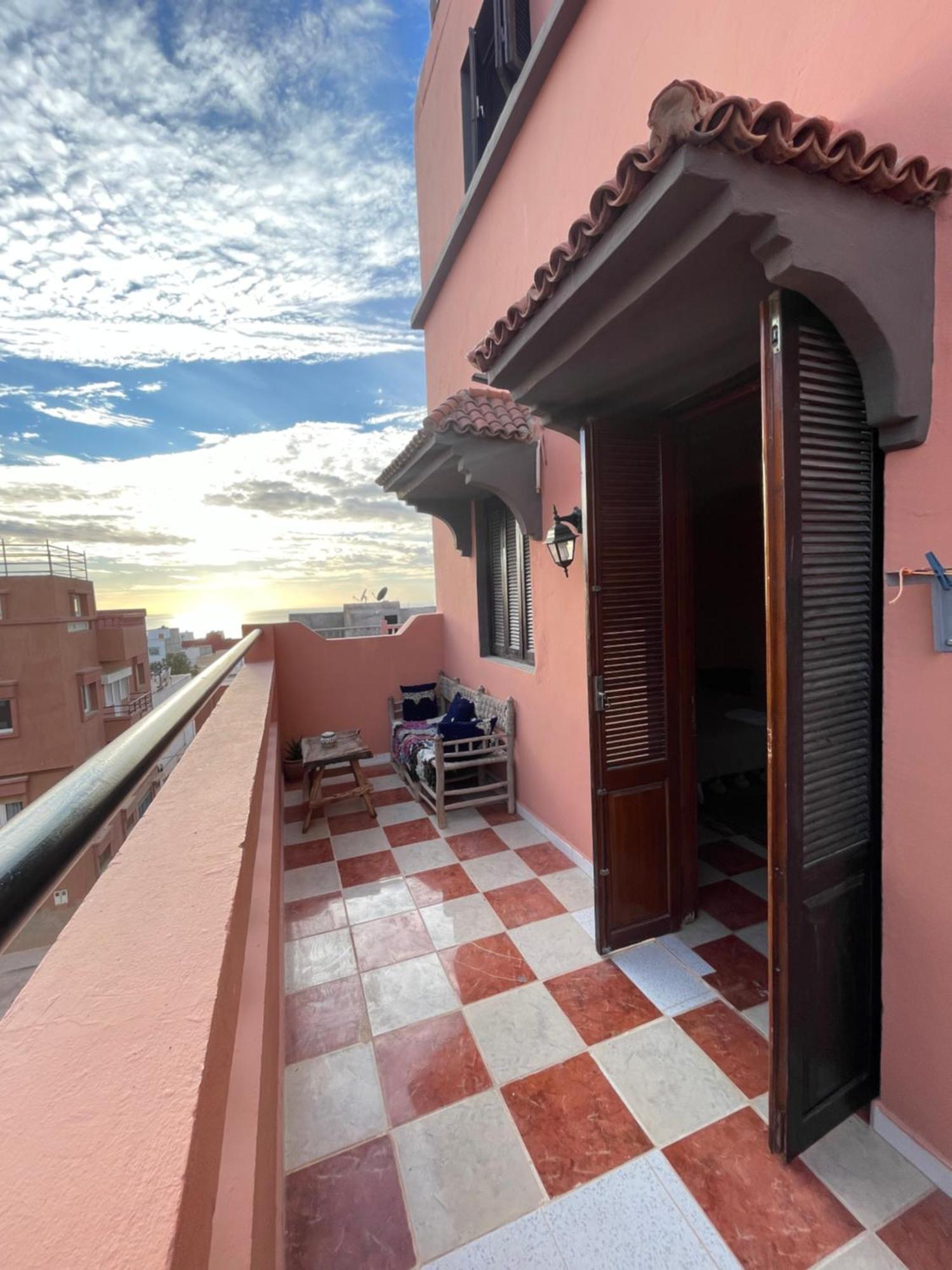 Hostel Berber Waves Surf House Tamraght Exterior foto