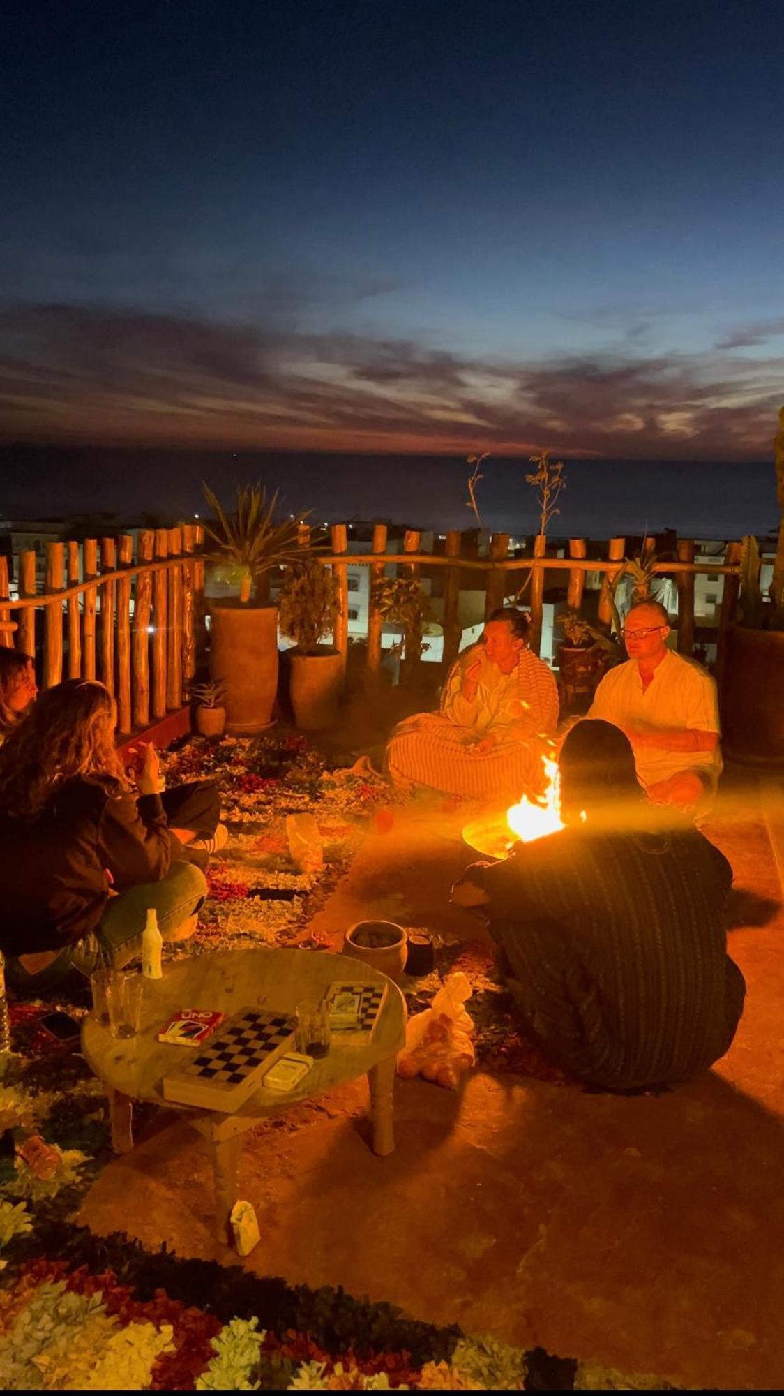 Hostel Berber Waves Surf House Tamraght Exterior foto